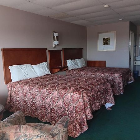 Oyo Sheldon'S Motel And Restaurant Keysville ภายนอก รูปภาพ