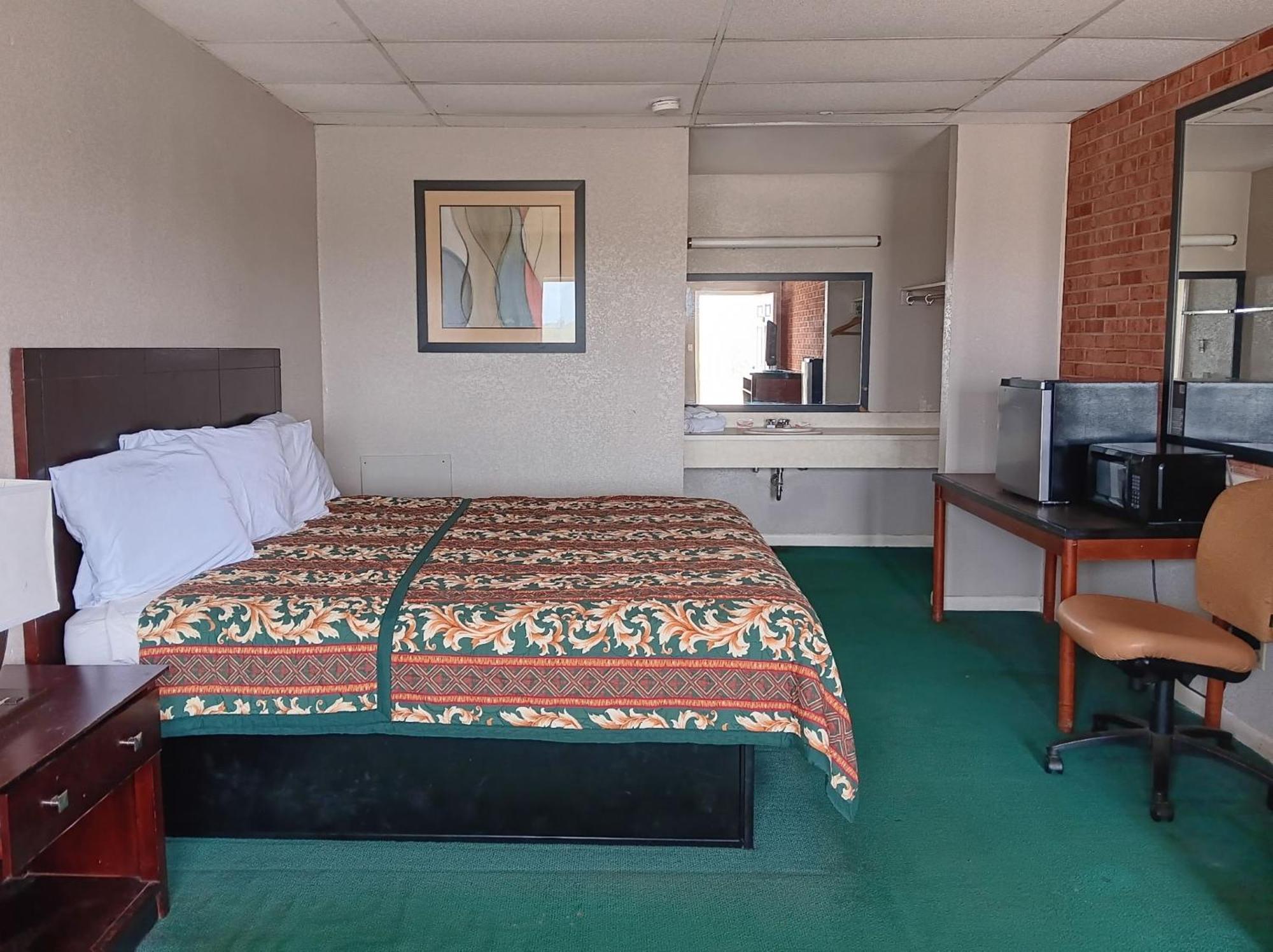 Oyo Sheldon'S Motel And Restaurant Keysville ภายนอก รูปภาพ